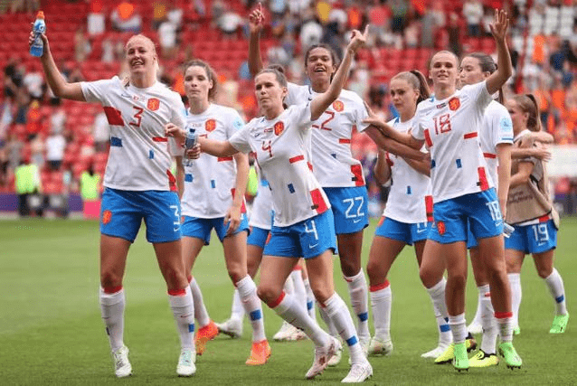 关于爱尔兰女足冠军联赛决赛，沙姆洛克大胜基尔肯尼希尔的信息